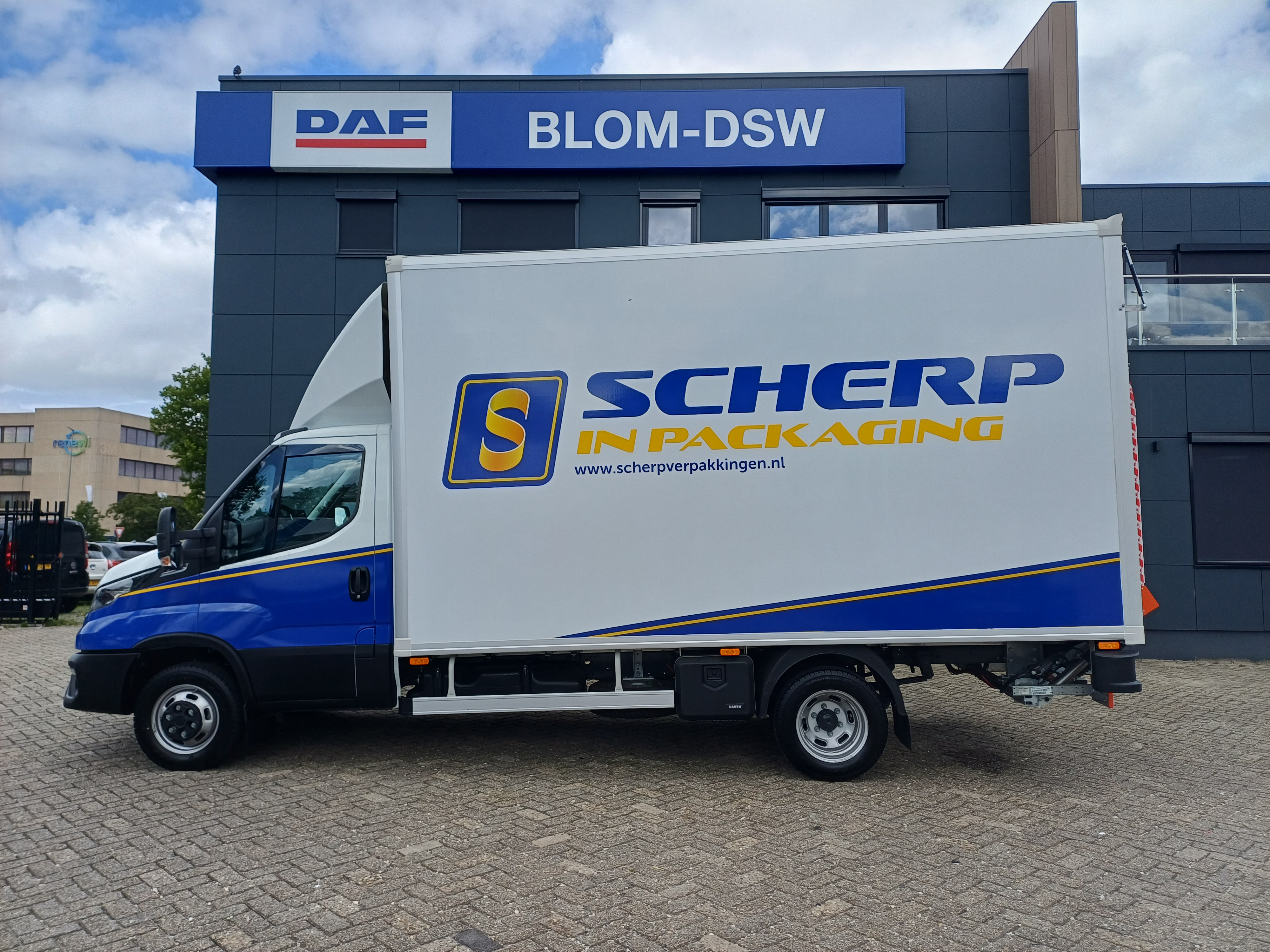 Iveco Daily 50C18 A8 -Scherp Verpakkingen