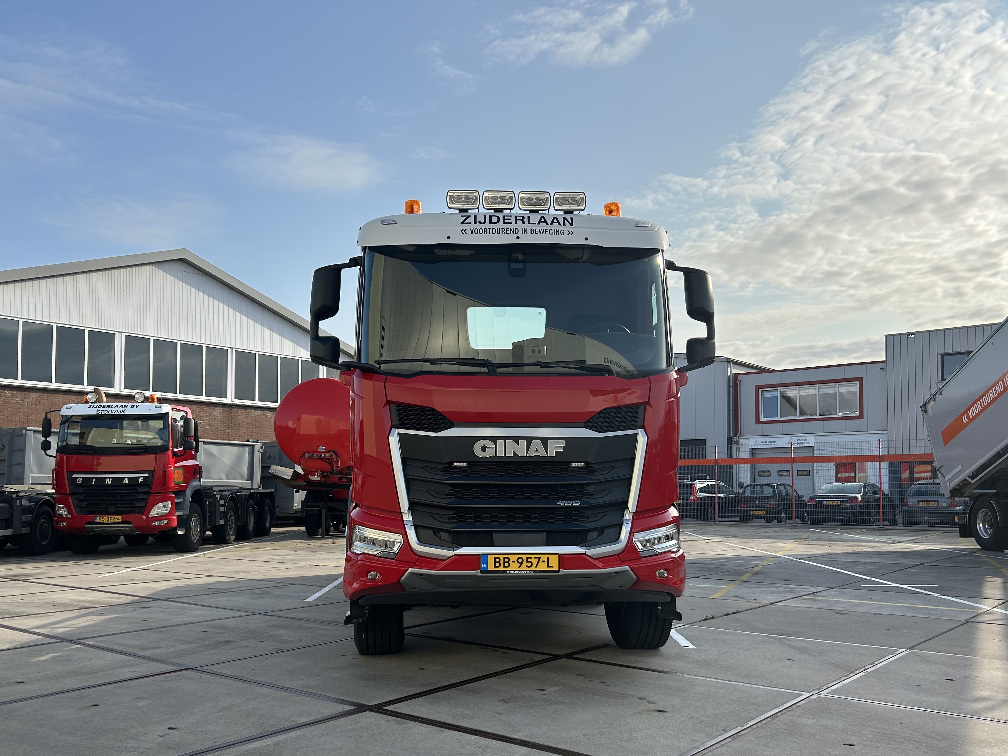 DAF - GINAF  XFC 480 FAD DC NGD 