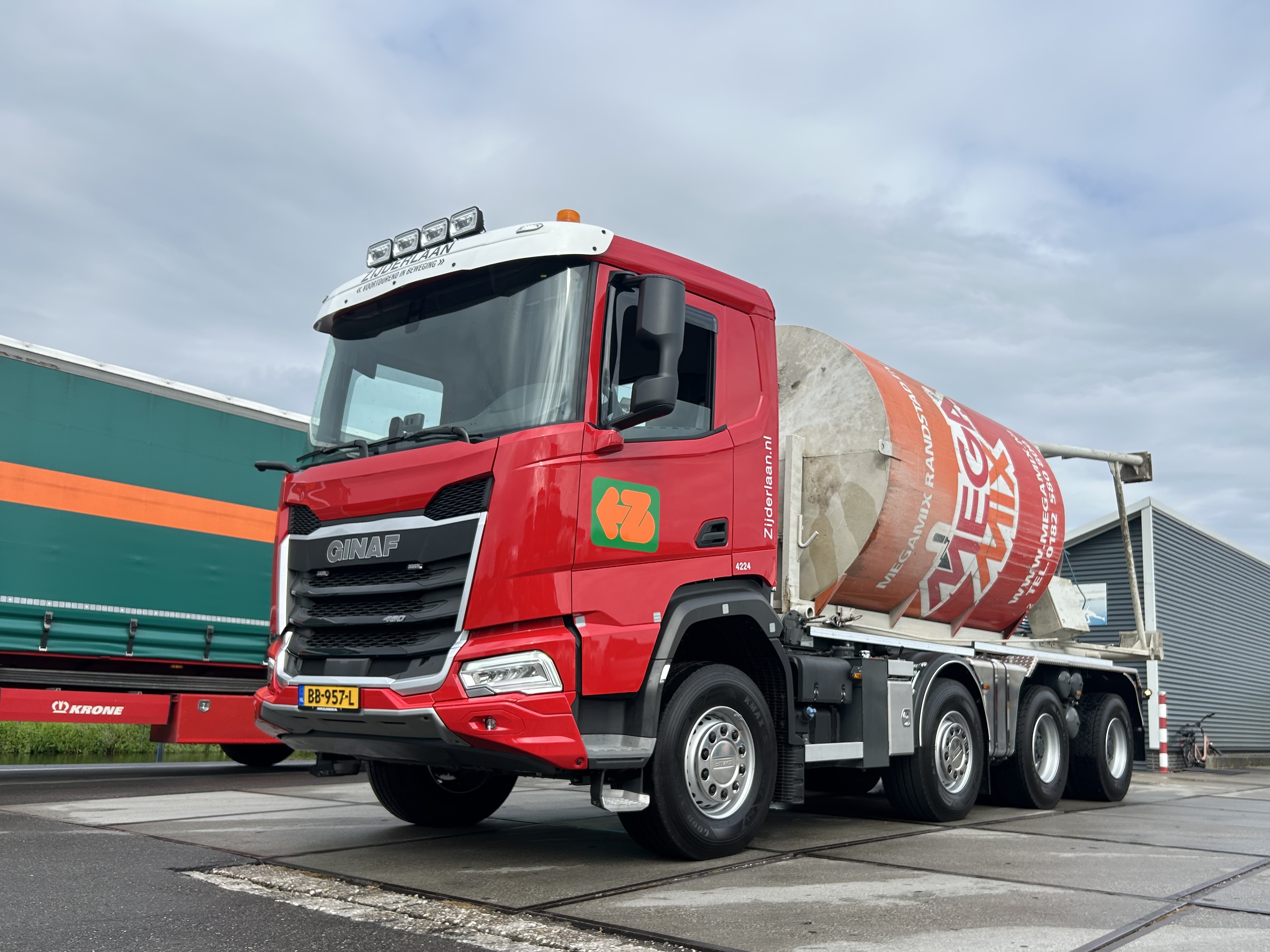 DAF - GINAF  XFC 480 FAD DC NGD 