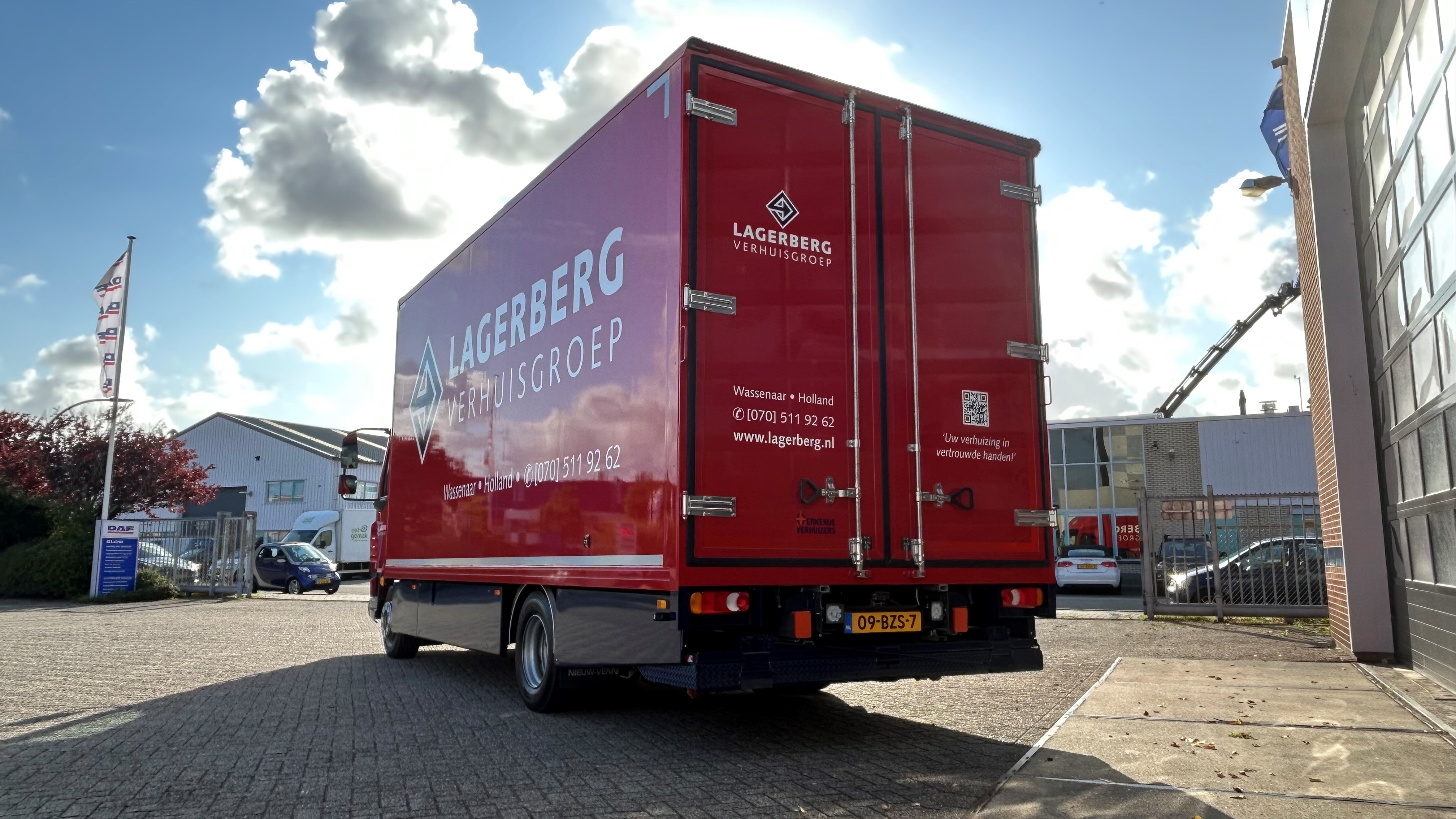 DAF XB 210 FA DC 12T NGD - Lagerberg Verhuisgroep