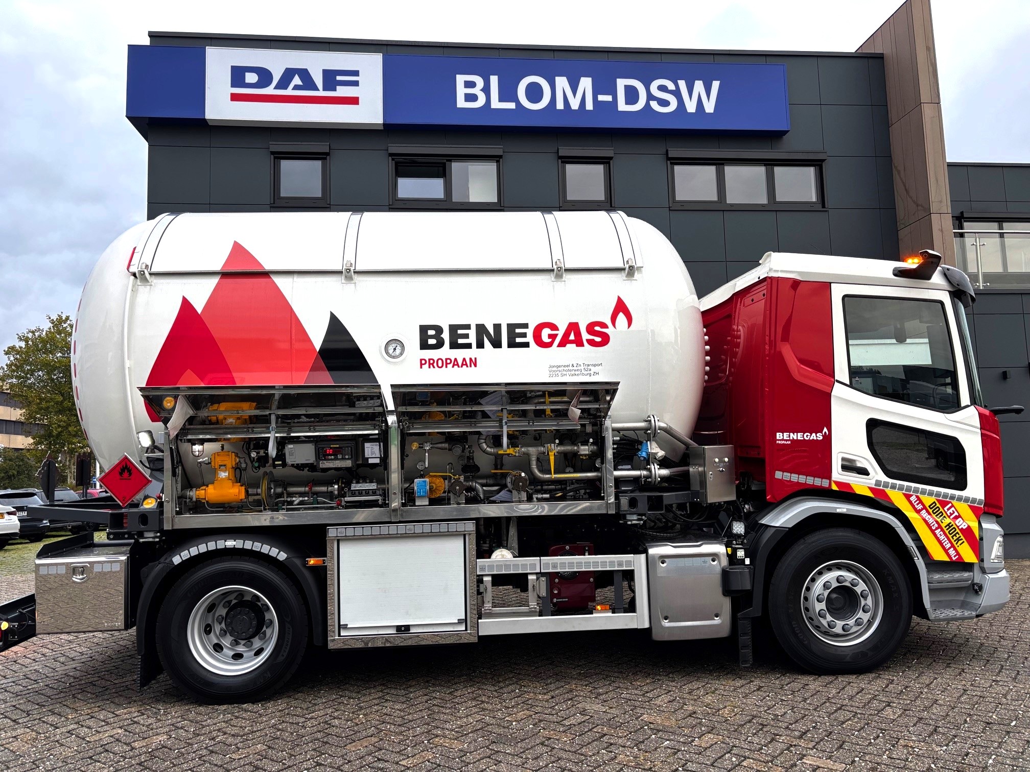 DAF XD 300 FA DC NGD - Jongeneel Transport