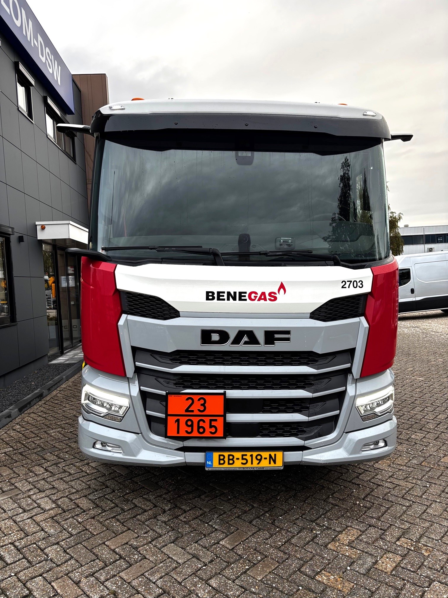 DAF XD 300 FA DC NGD - Jongeneel Transport
