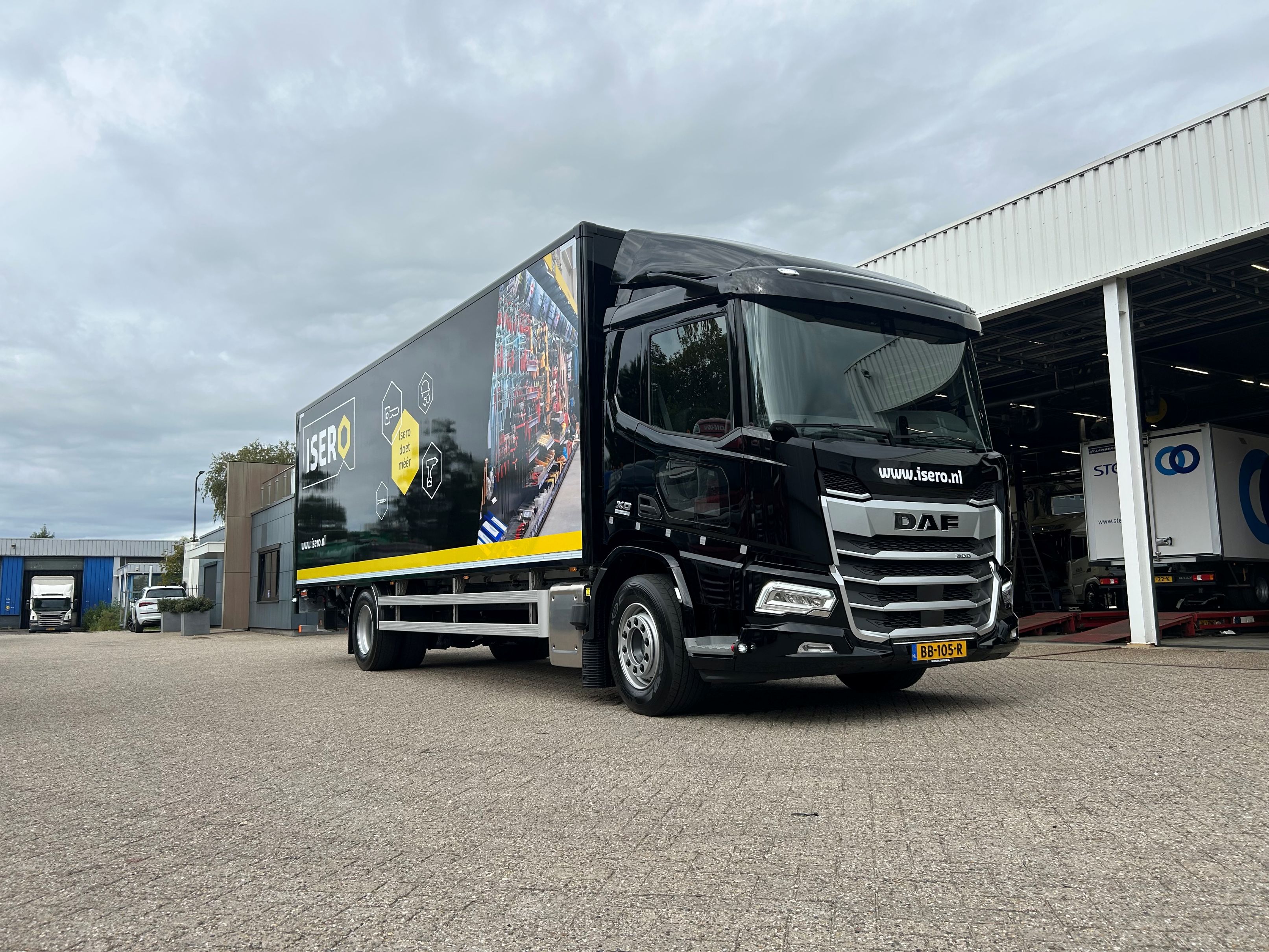 Isero - DAF XD 300 FA DC NGD