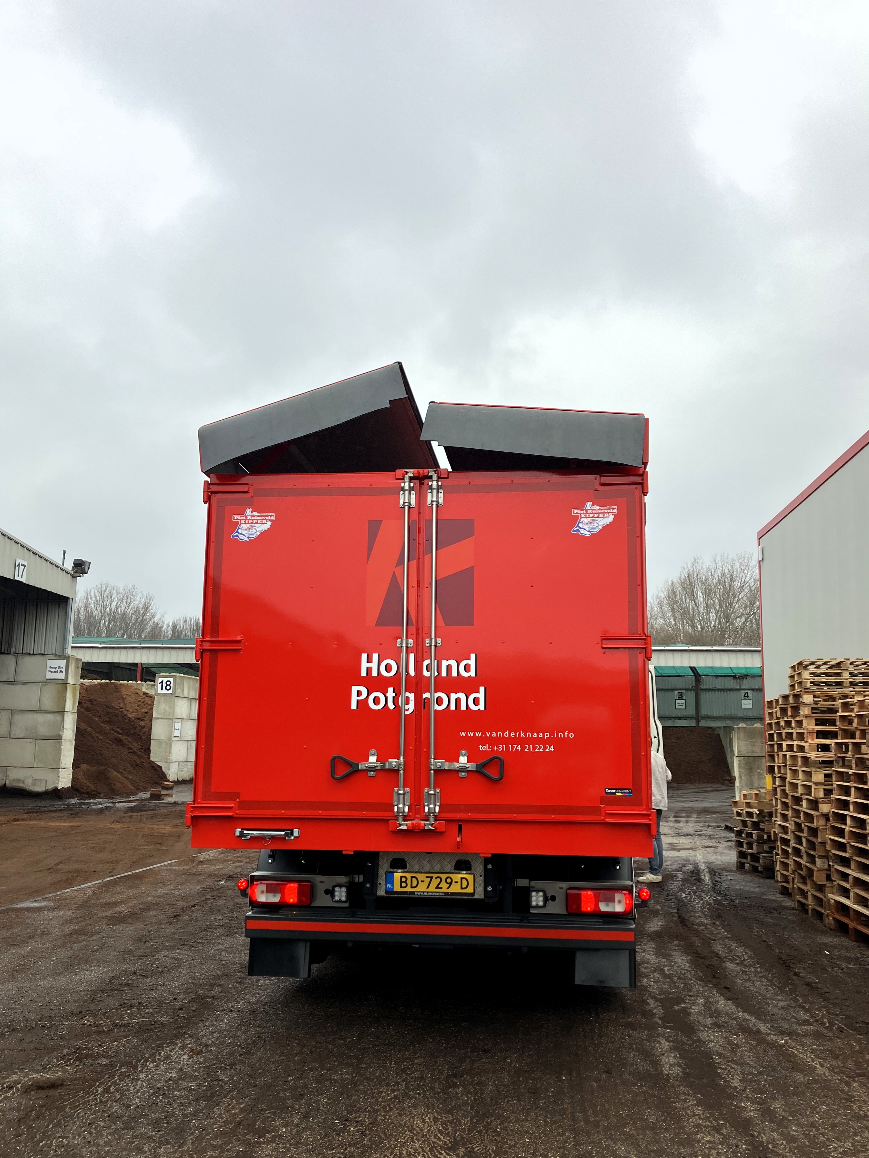 DAF XD 370 FAN DC NGD - Holland Potgrond