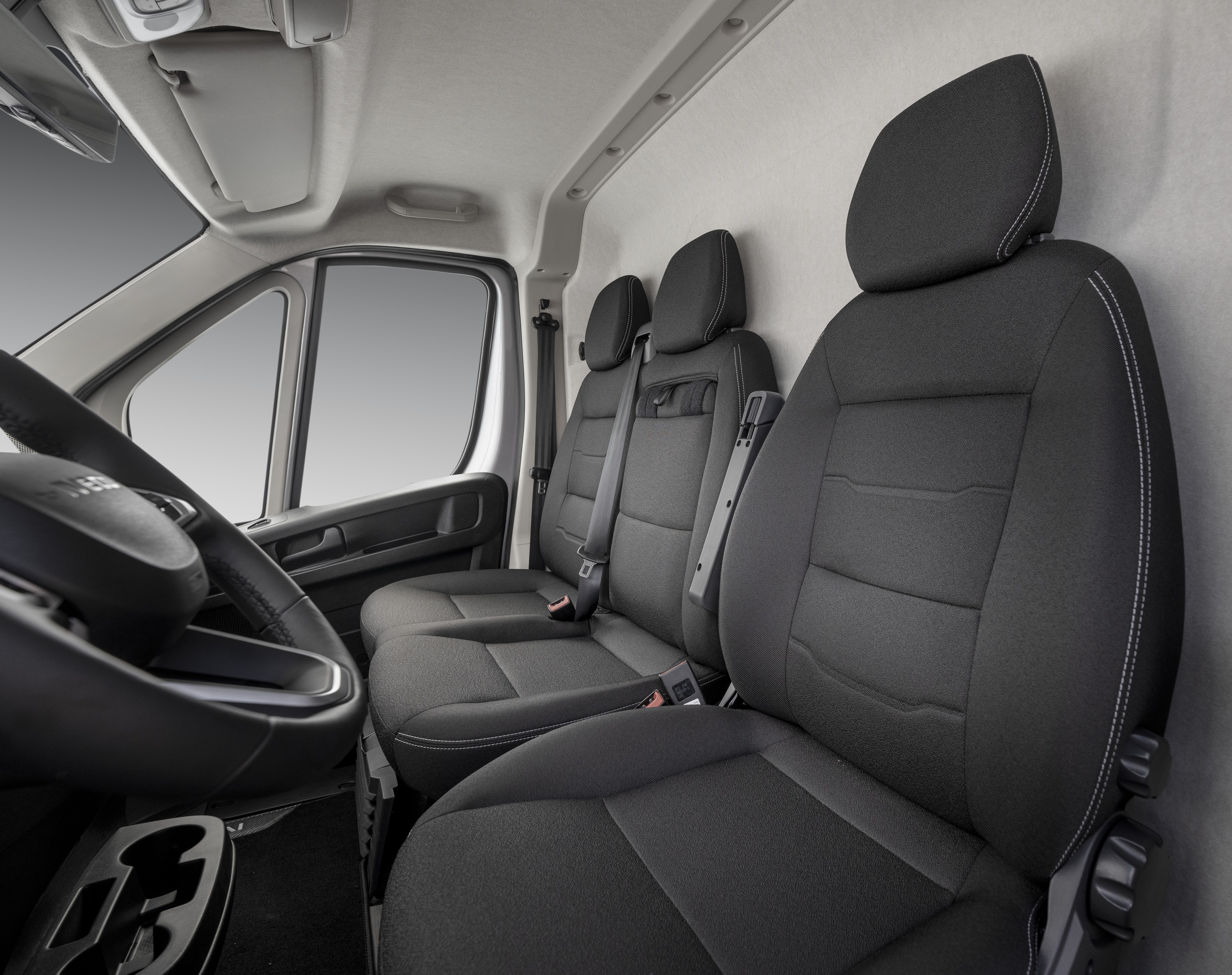 Iveco eSuperJolly stoelen