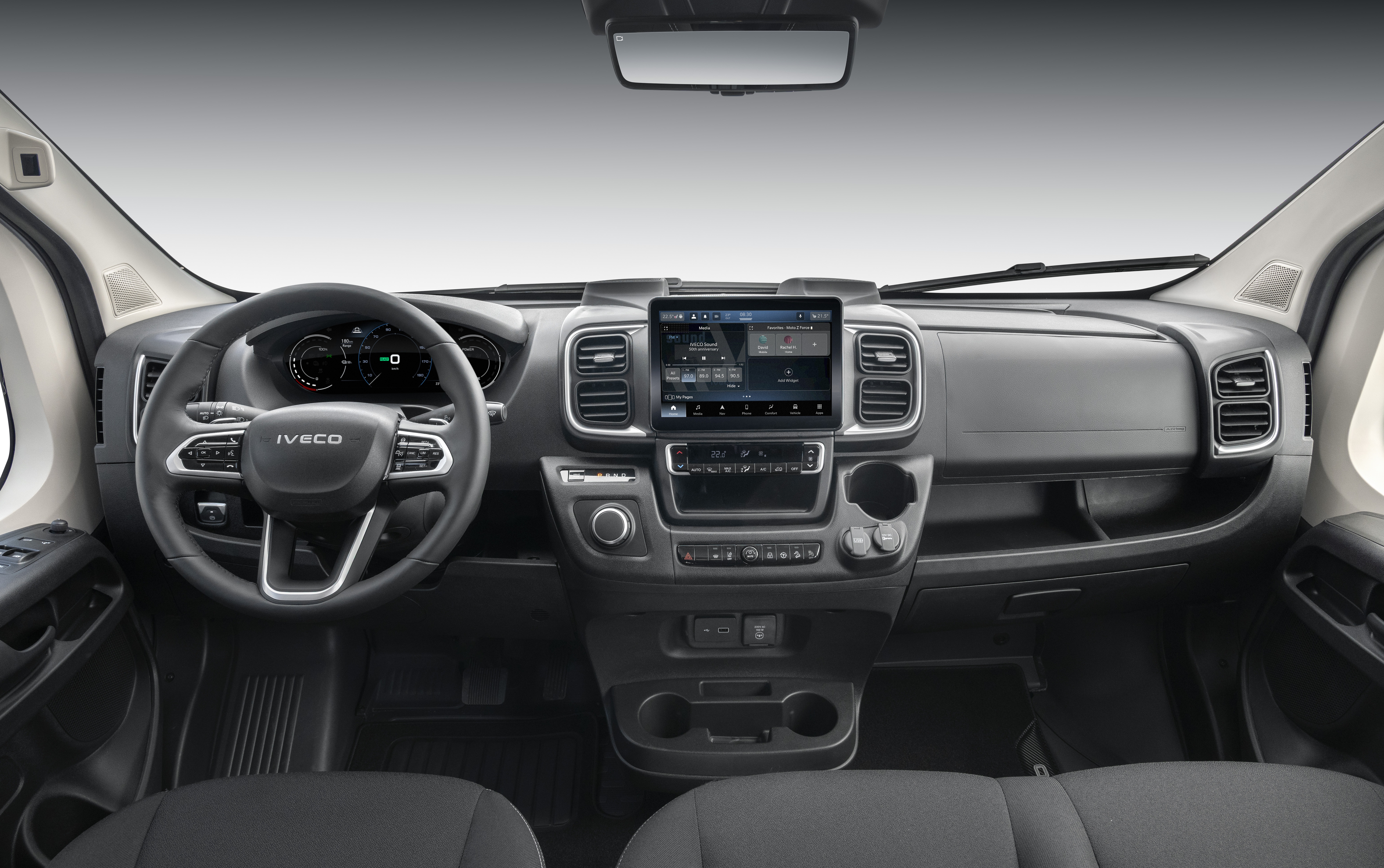 Iveco eSuperJolly dashboard