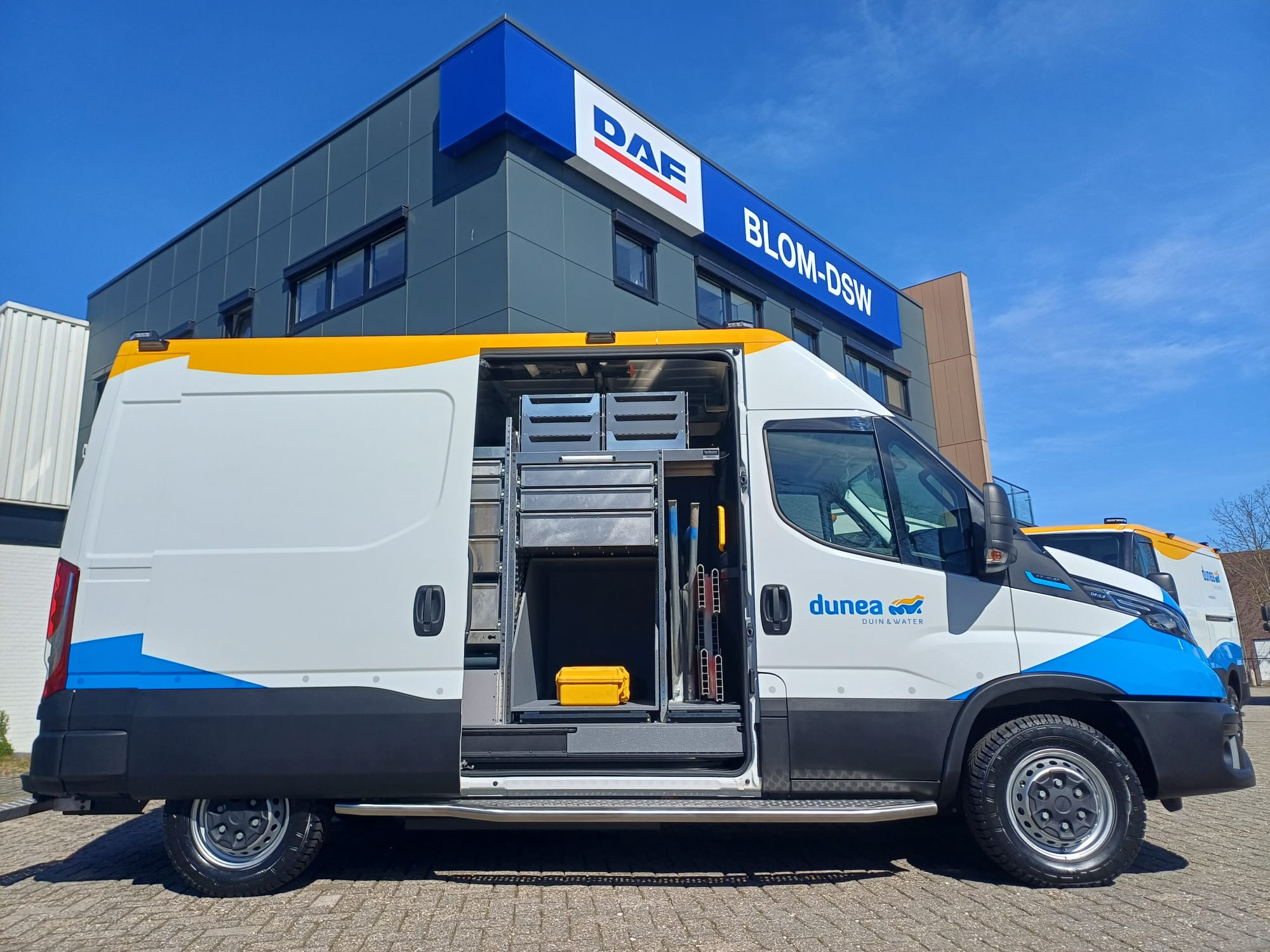 Iveco eDaily 42S14E VP L2H2 + L2H1 - DUNEA