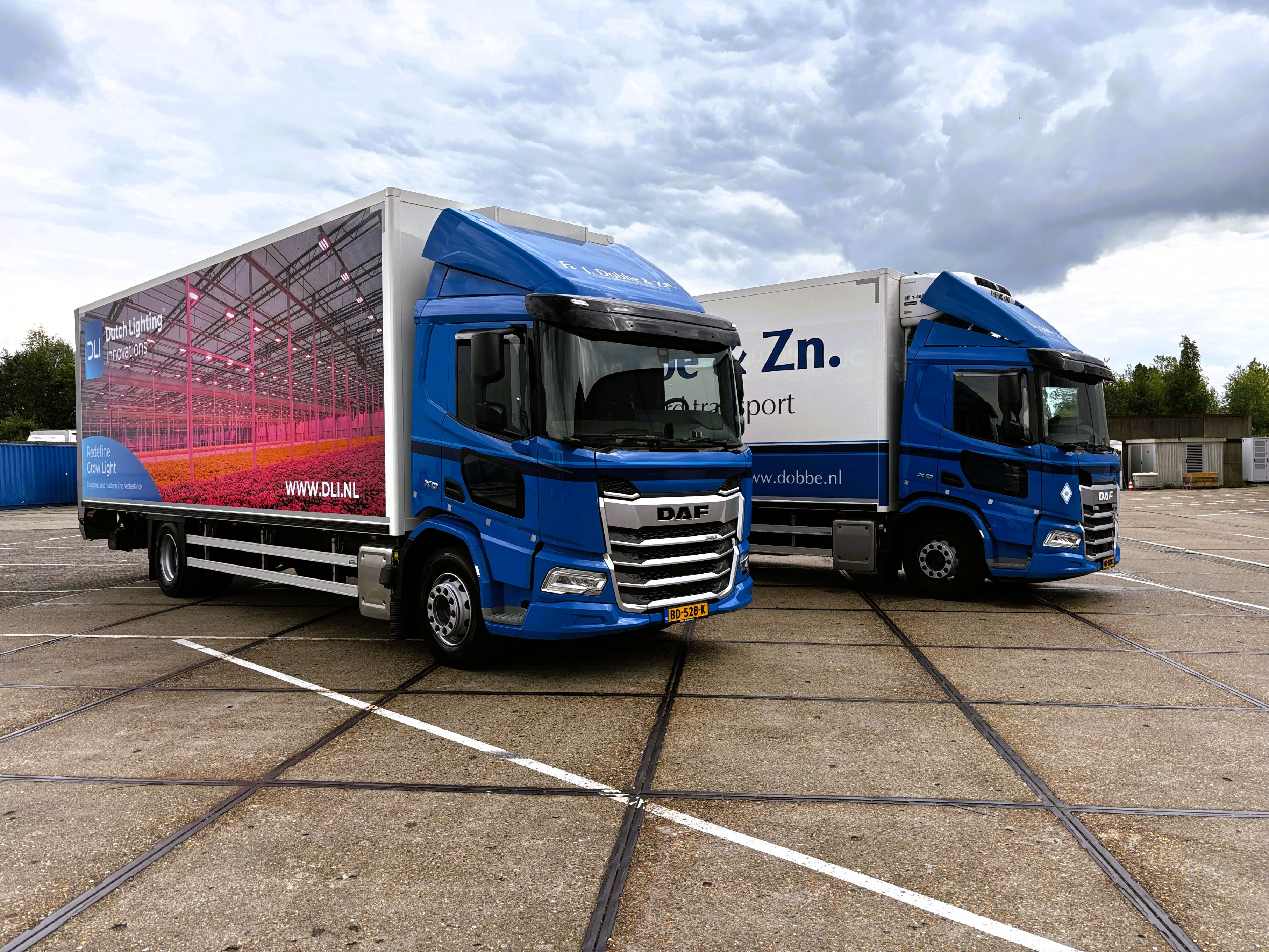 DAF XD 300 FA DC - F.A. J DOBBE & Zn