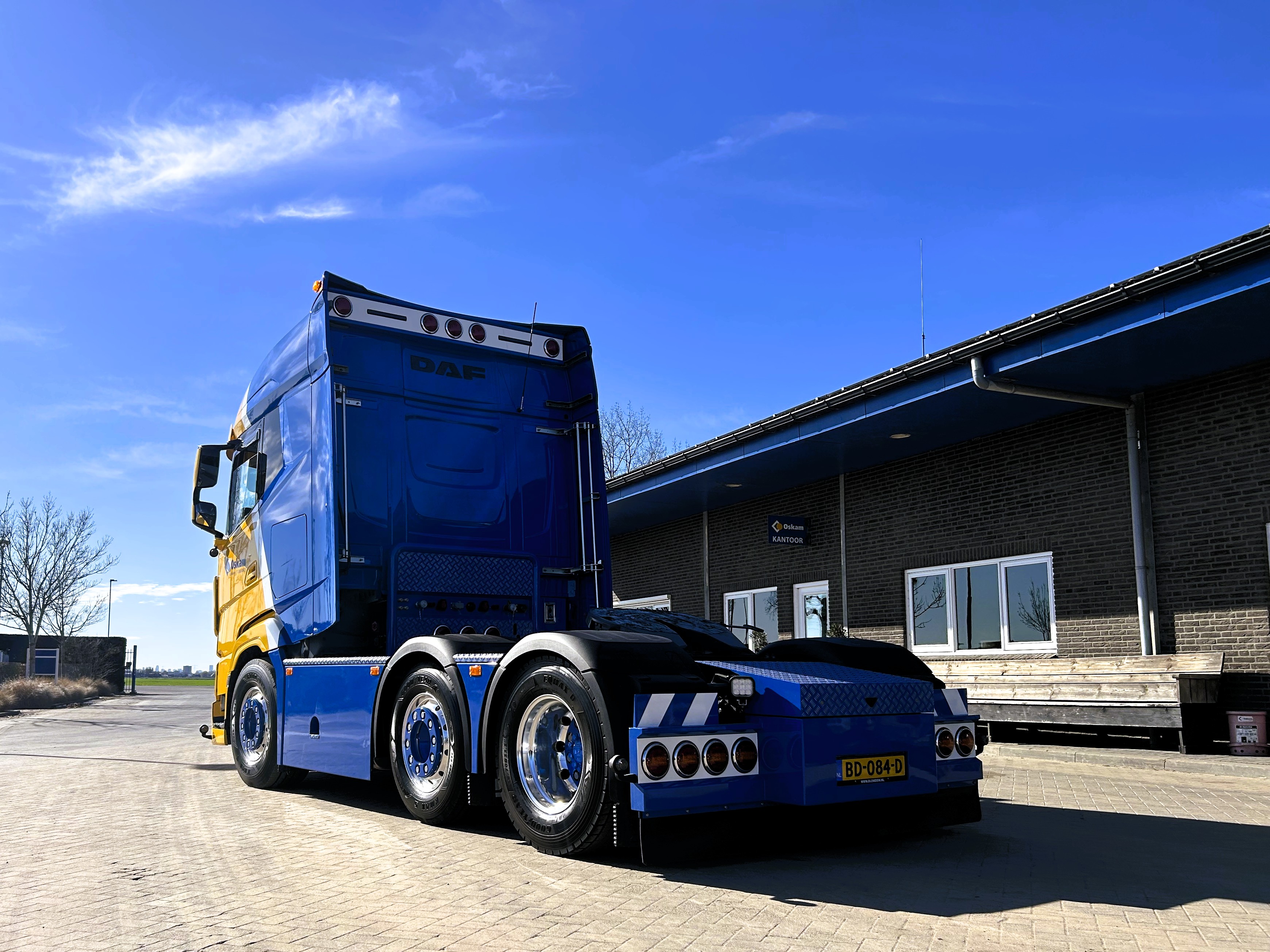 XG 530 FTG NGD - Oskam verhuur en Grondverzet
