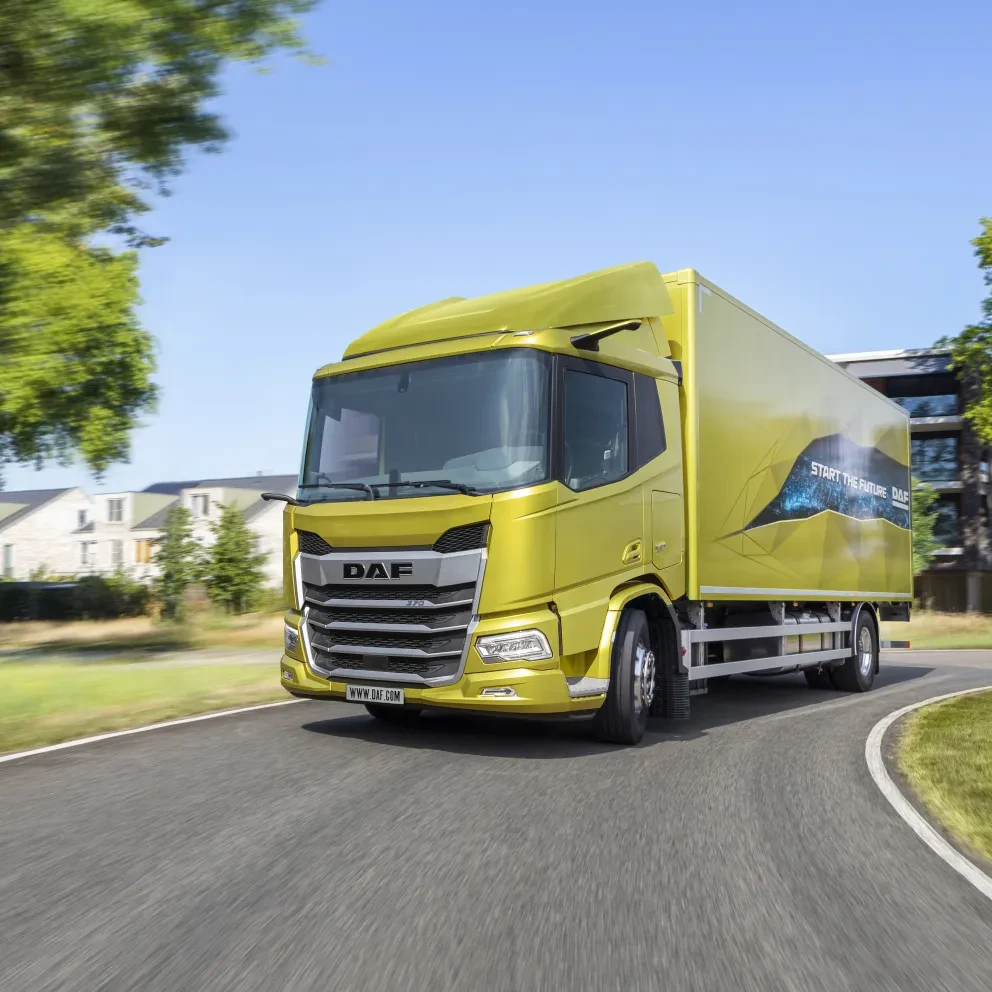 DAF XD FA DC 4X2 Body