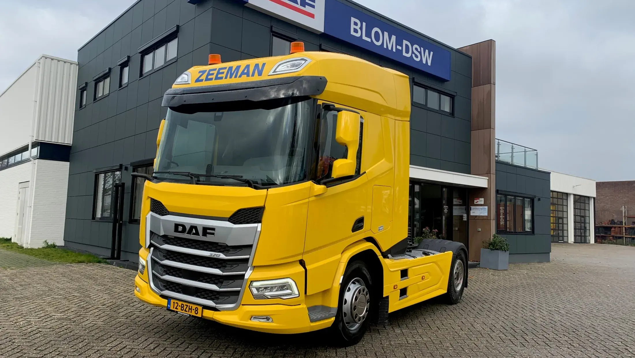 DAF XD 370 FT SHC NGD - Zeeman TextielSupers