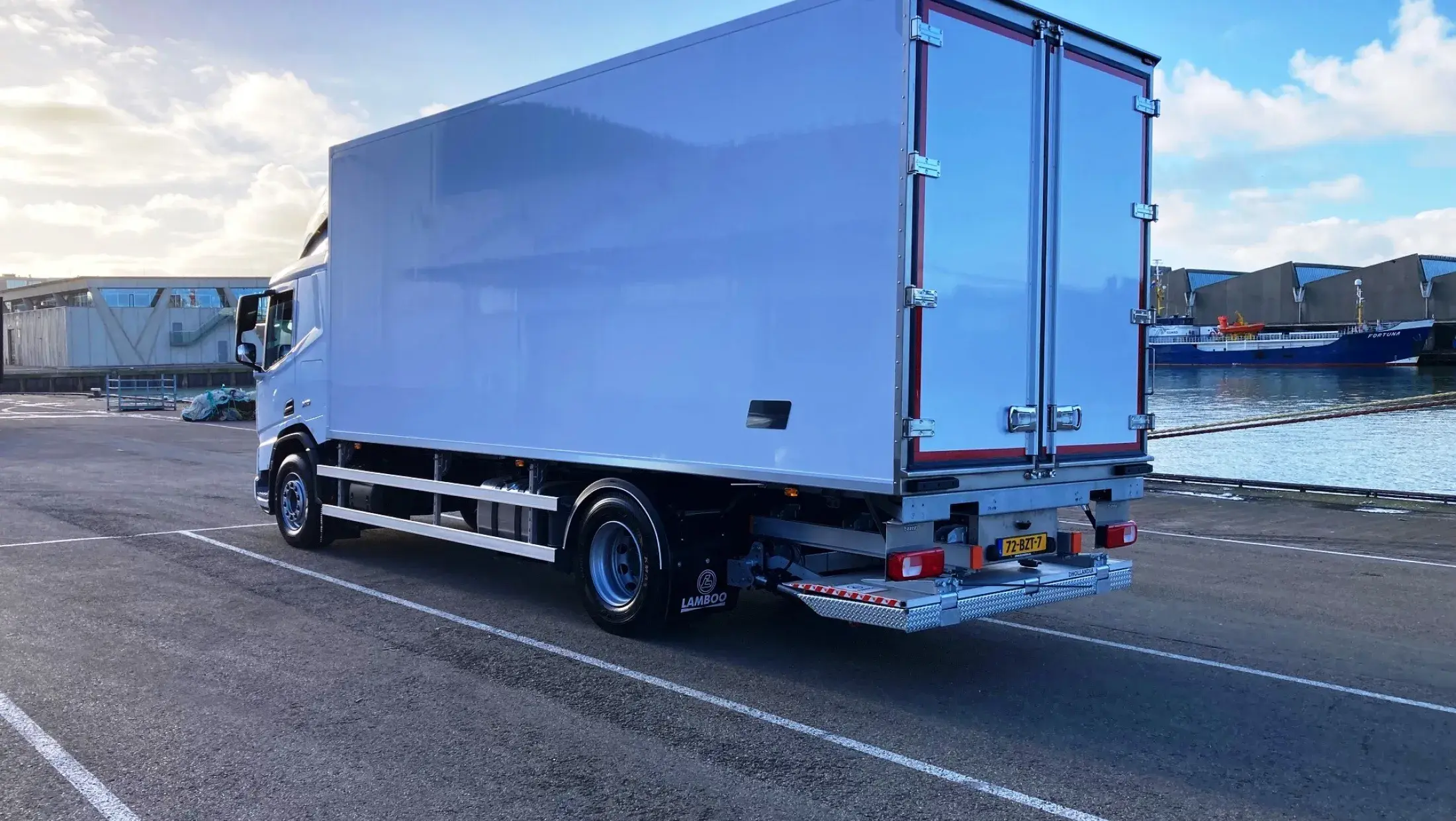 Dulk Haasnoot Seafood - DAF XD 340 FA SLC NGD
