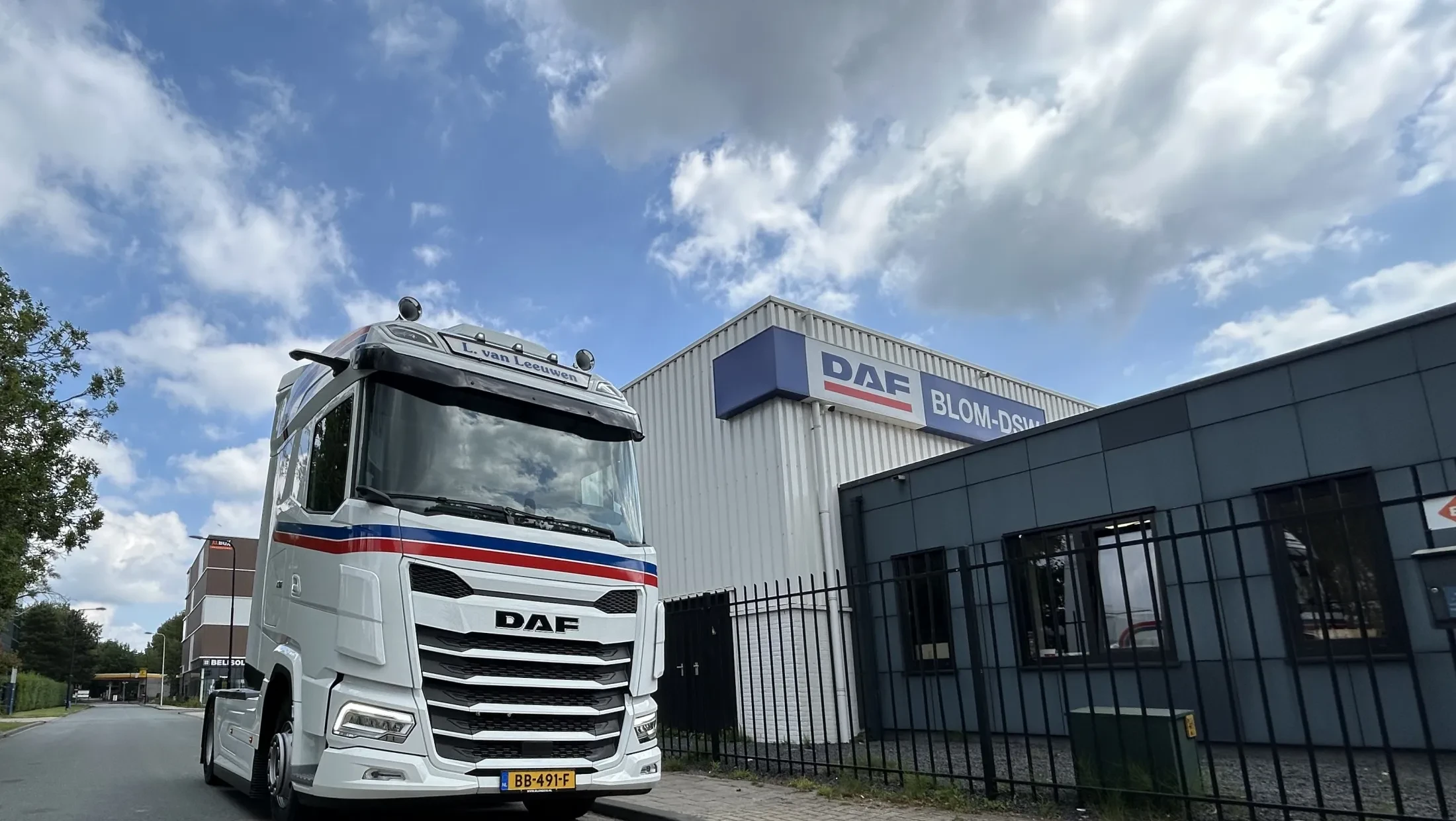Transportbedrijf L. van Leeuwen Zevenhuizen BV -  DAF XG 480 FT NGD