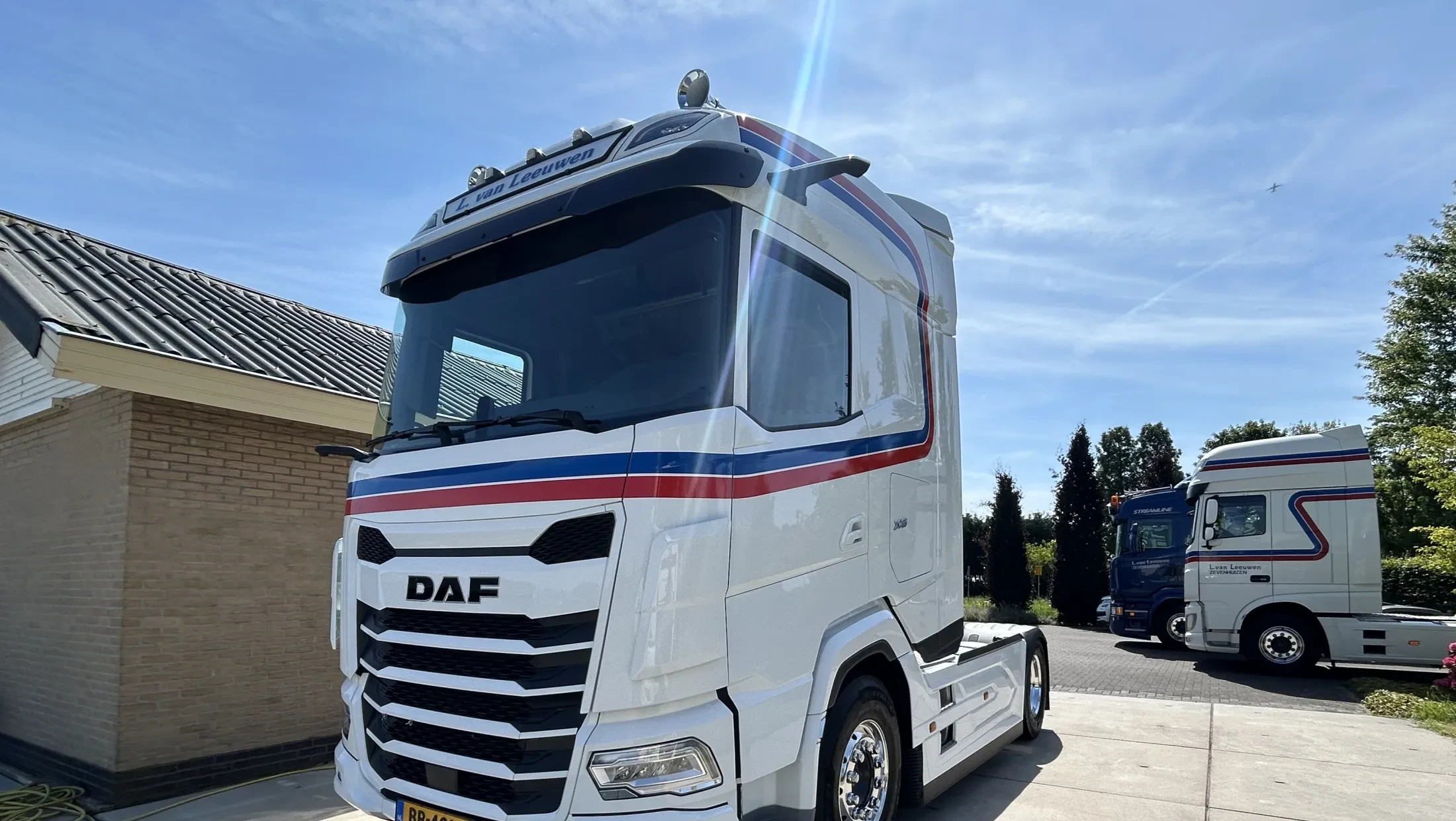 Transportbedrijf L. van Leeuwen Zevenhuizen BV -  DAF XG 480 FT NGD