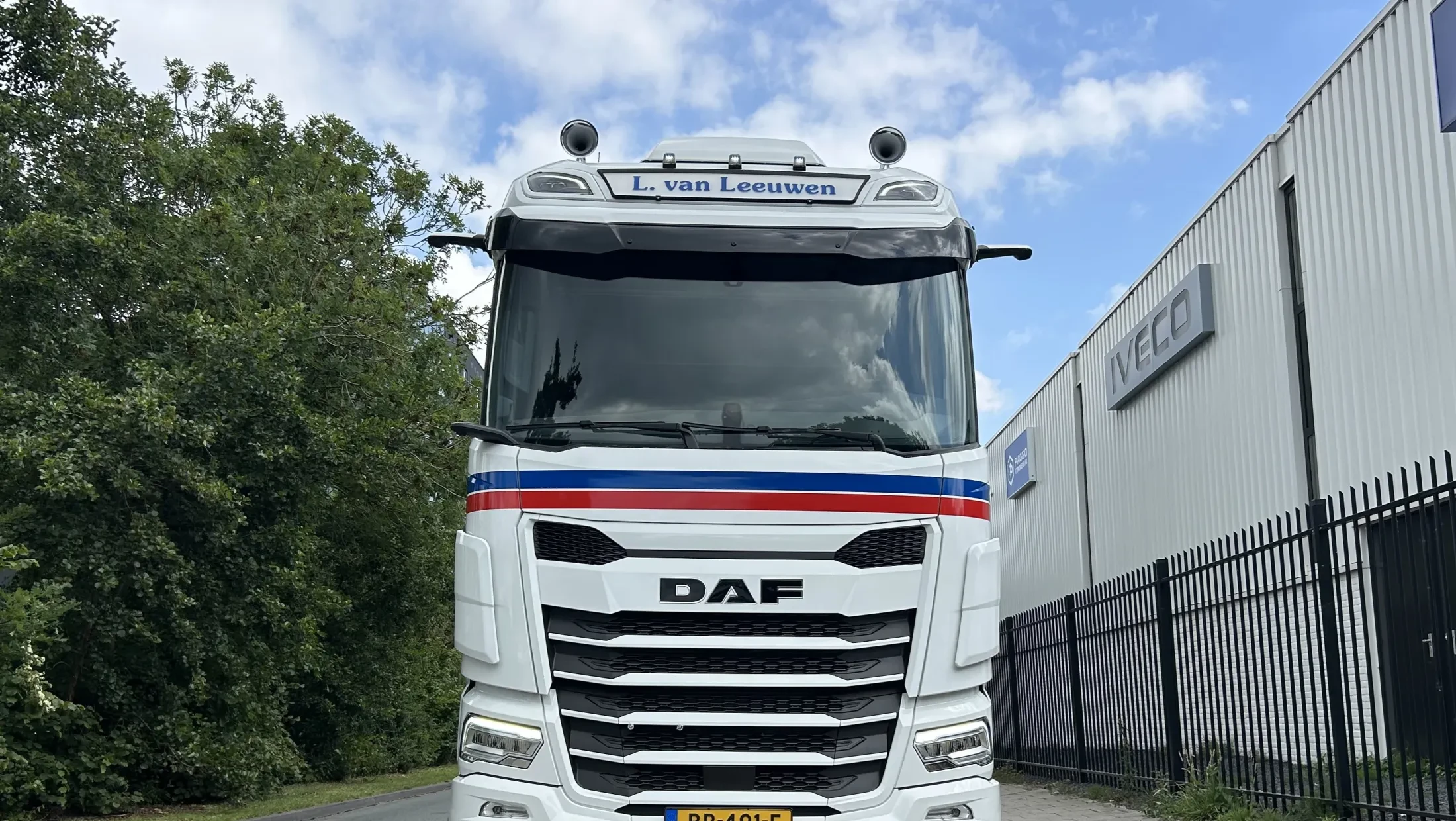 Transportbedrijf L. van Leeuwen Zevenhuizen BV -  DAF XG 480 FT NGD