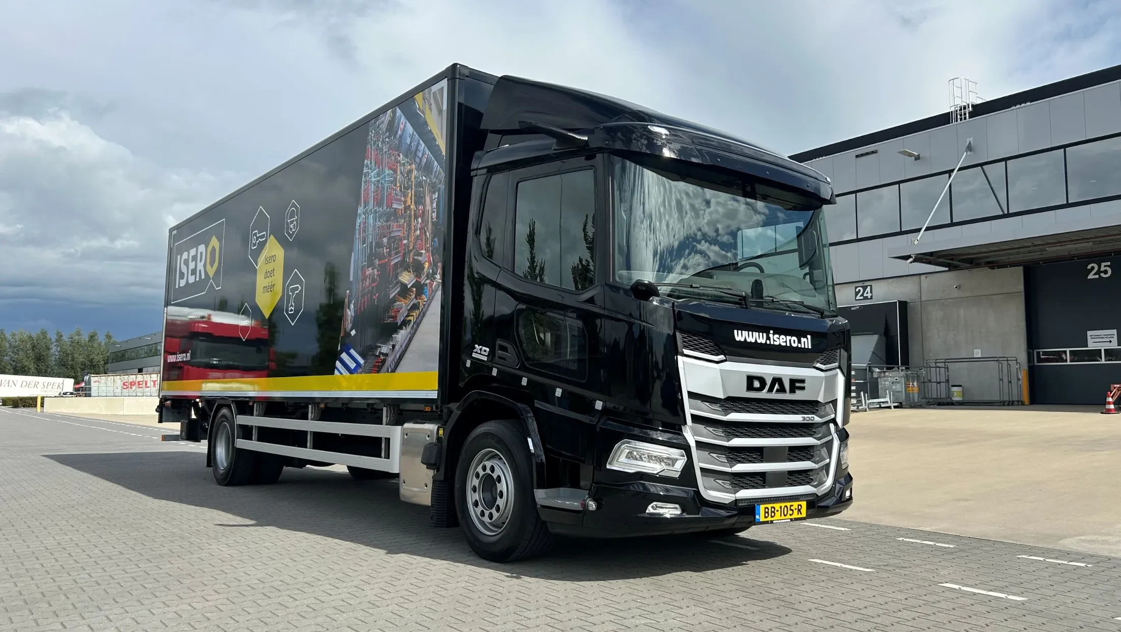 Isero - DAF XD 300 FA DC NGD