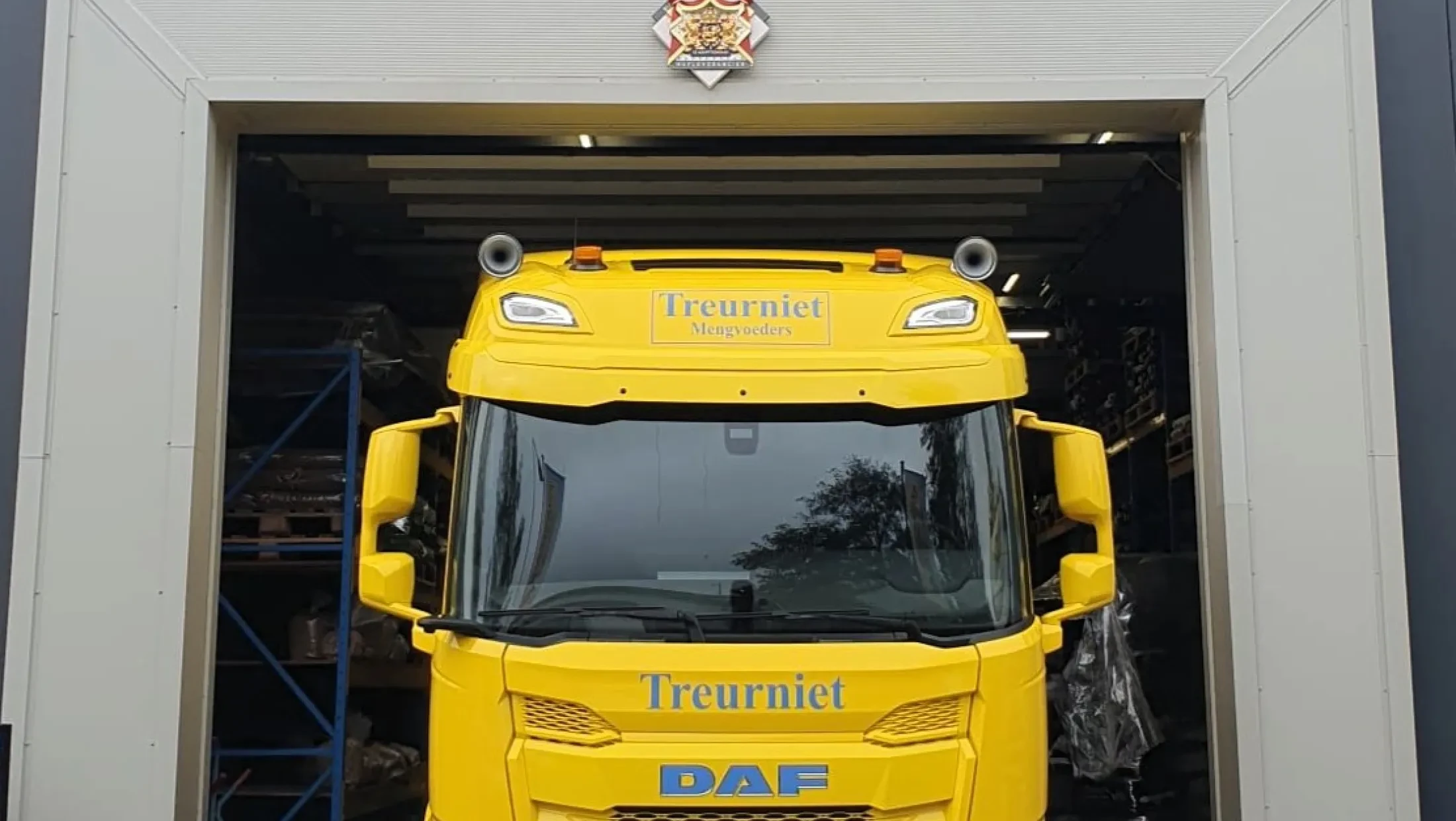 DAF XD 410 FT SHC NGD - Treurniet Mengvoeders