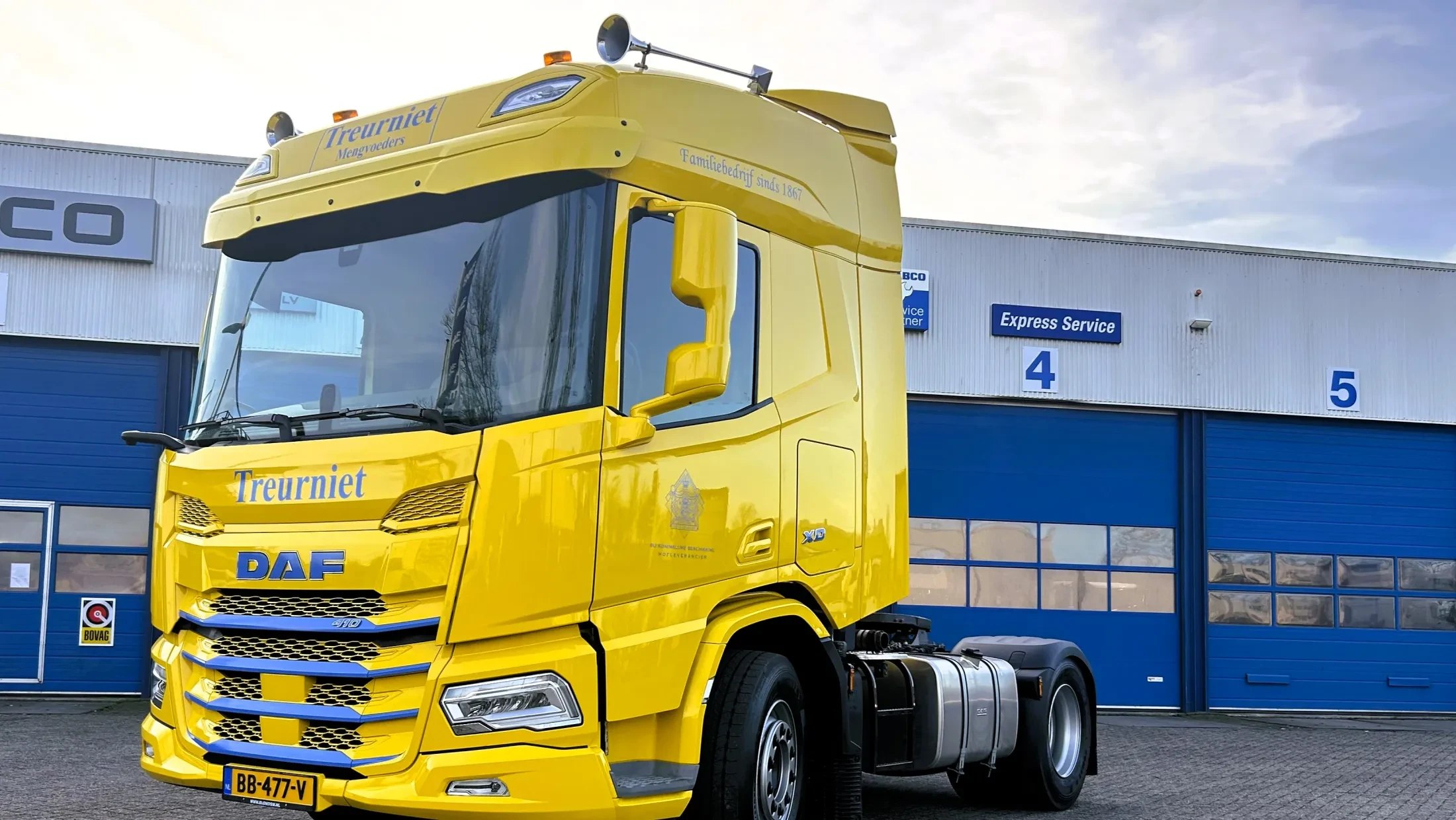 DAF XD 410 FT SHC NGD - Treurniet Mengvoeders