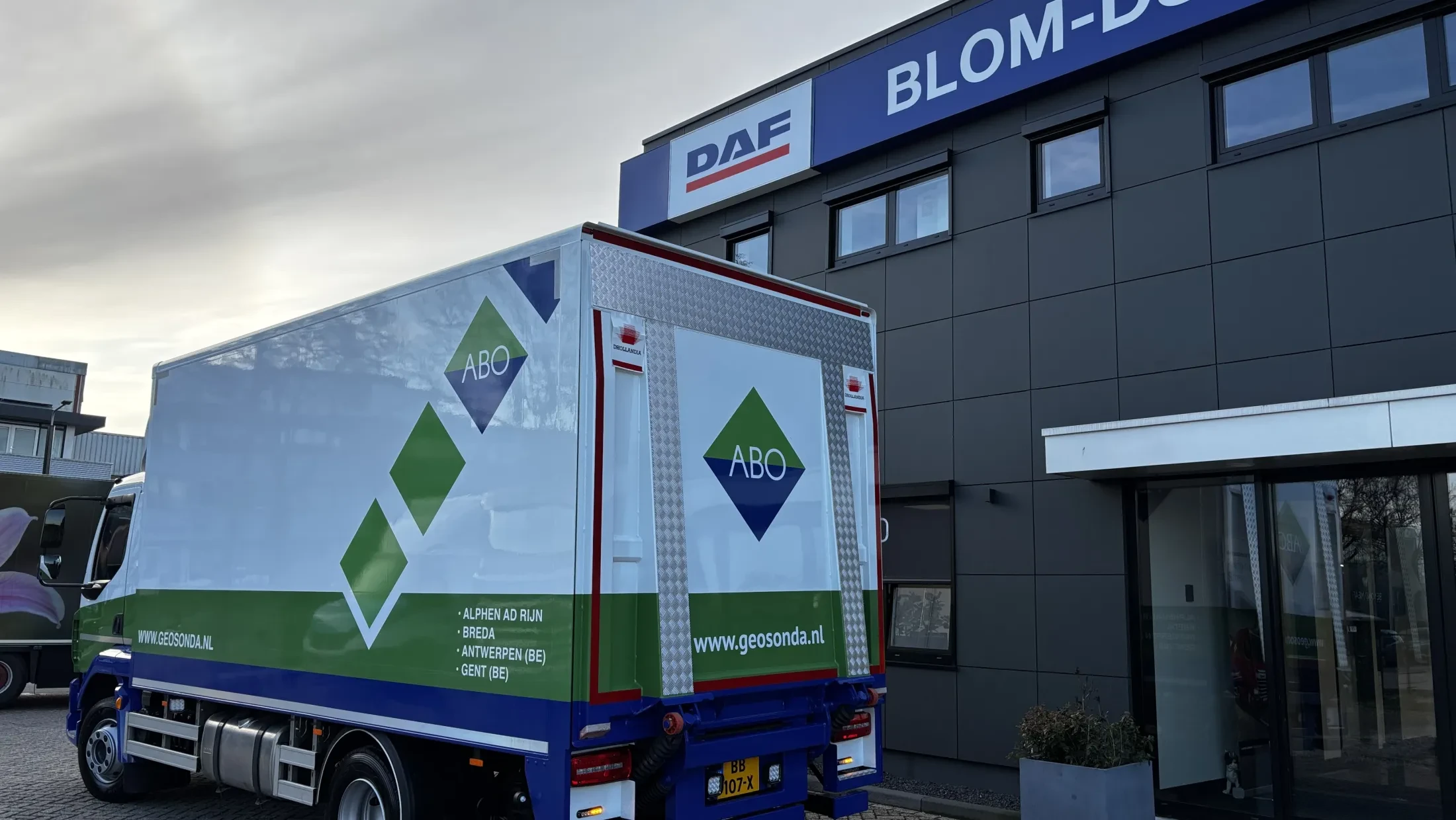 DAF XB 210 FA DC 14T - Geosonda