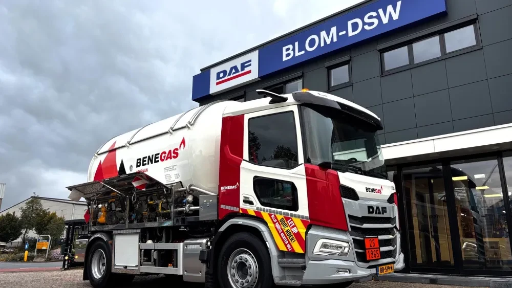 DAF XD 300 FA DC NGD - Jongeneel Transport