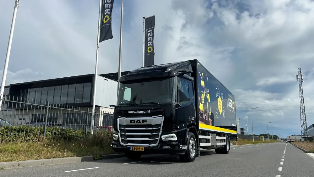 Isero - DAF XD 300 FA DC NGD