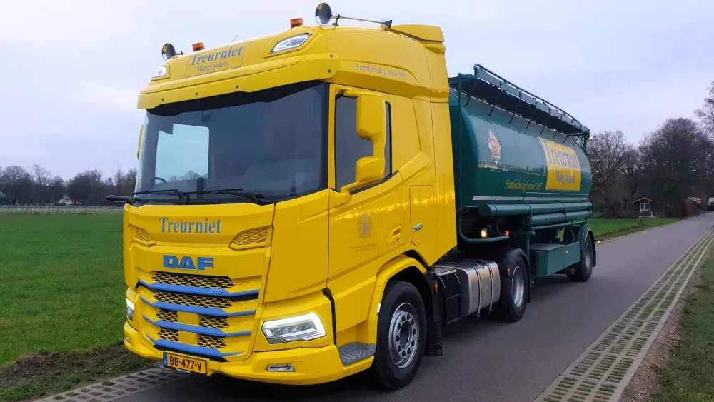 DAF XD 410 FT SHC NGD - Treurniet Mengvoeders